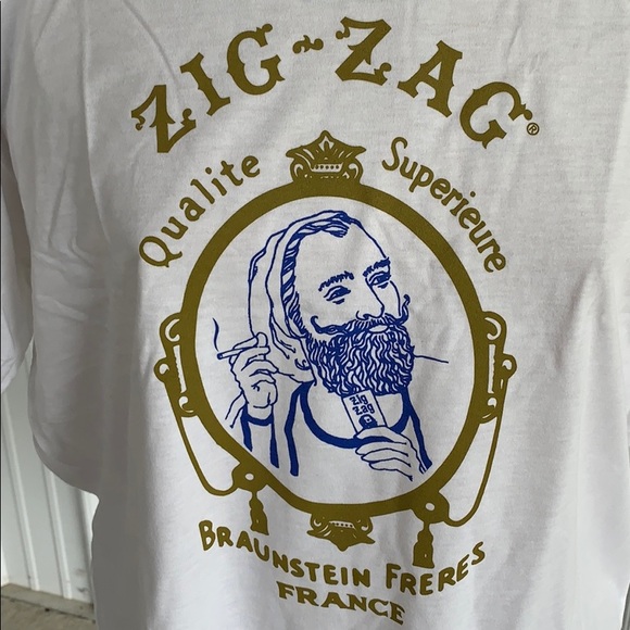 zigzag Tops - Zig Zag Tee Shirt nwot